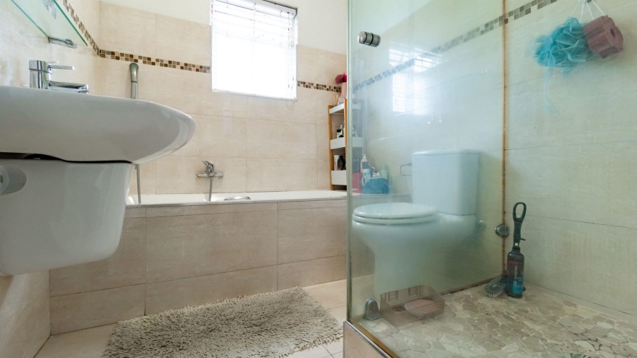 2 Bedroom Property for Sale in Wynberg Western Cape